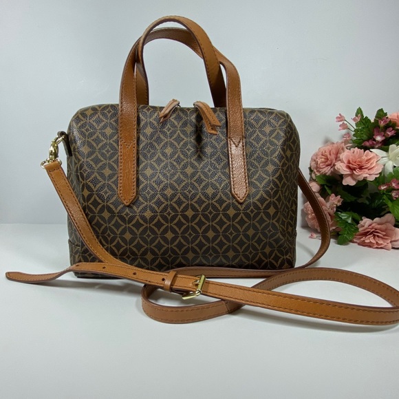 Fossil Signature Sydney Brown Satchel Bag - Picture 2 of 8